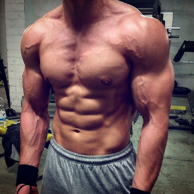 bigmalepecs:  @andrepatris