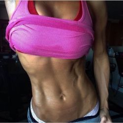 musclegirlsinmotion:  Muscle Girls In Motion