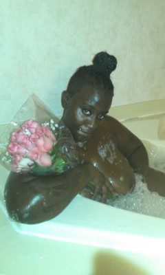 berto316:  heavenhearse7en:  Look wat I found on my computer  Reblog if you like chocolate   Custom footage for sale if you interested  Watt u want  I’m doing a special 30 get u 2 clips 10 pics and snapchat access and Skype if you ready   Mmm