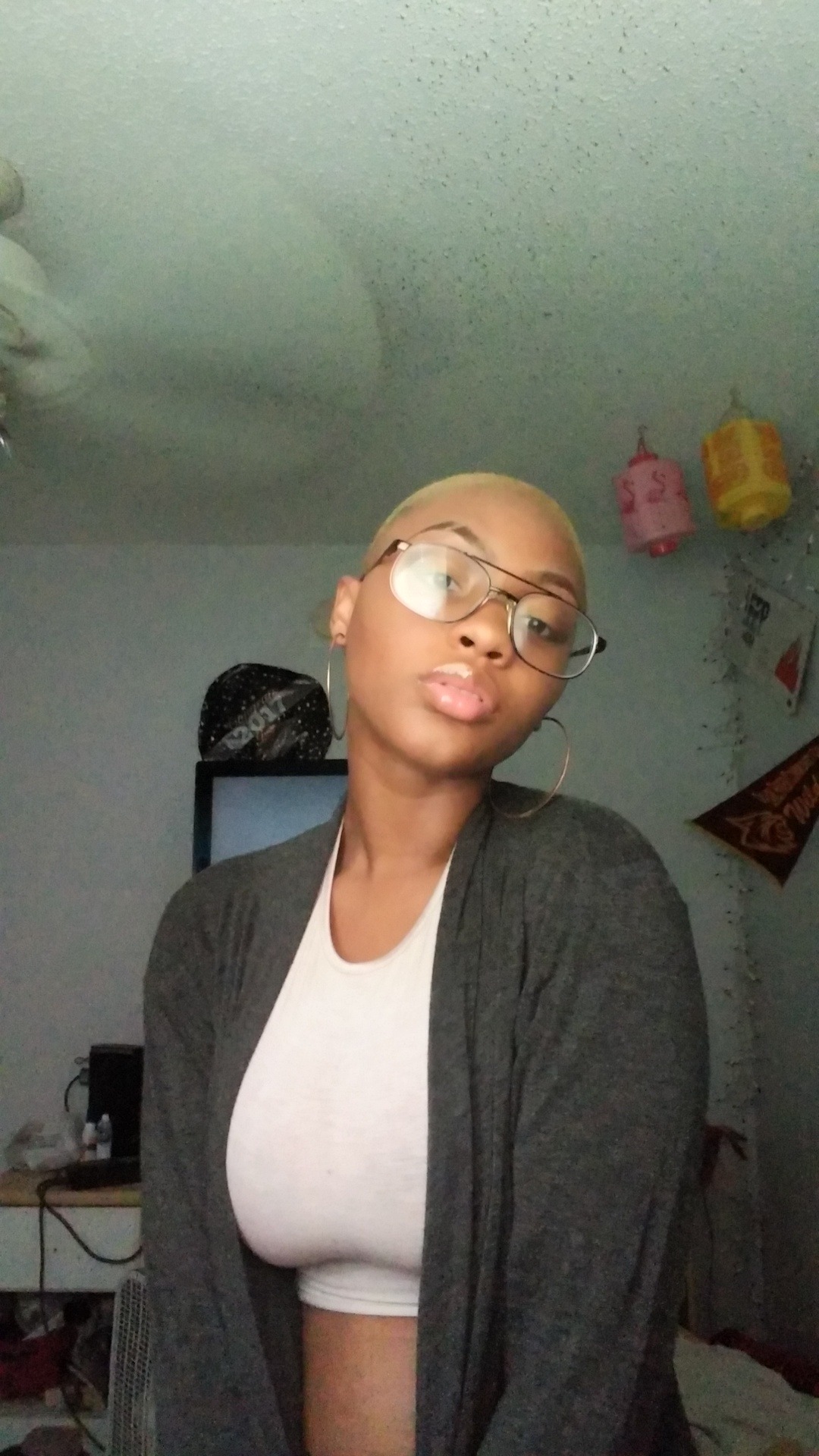 yunso-show:  I was contemplating on not posting em cause I didn’t like em but eh✨