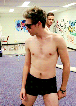 niall + boxers 