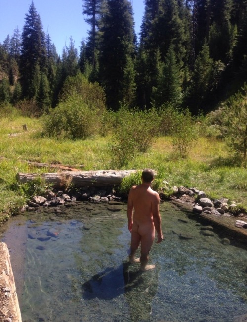 Oregon hot spring follower submitted.