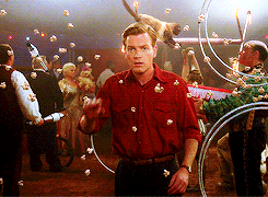 thorlokid:They say when you meet the love of your life, time stops. Big Fish (2003) 