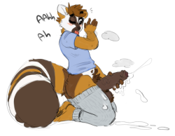 slendidnt:  uh oh I think someone needs a hand with that commission for @zuluthelemur !!