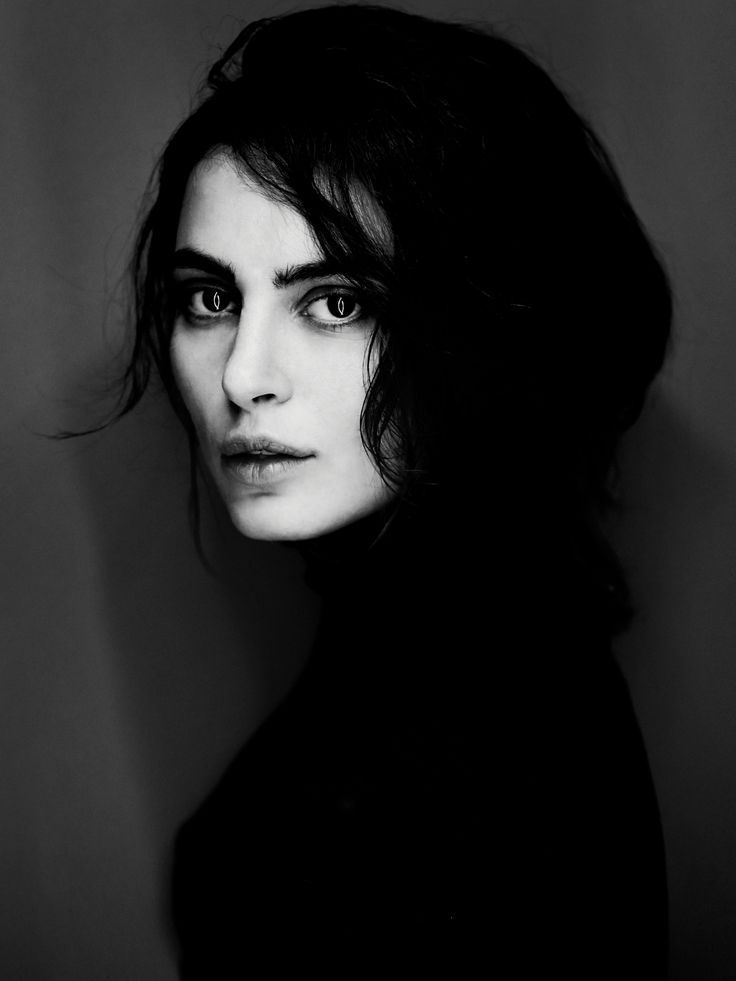 photo-reactive:  Catrinel Menghia