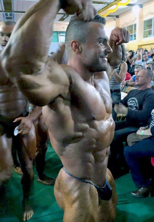 jackedupjock: WOOF!!!
