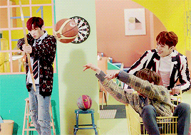Wannaone Reminiscing Their Zero Base Memories In Spring Breeze M/v