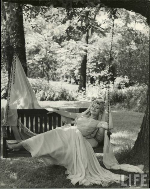 Zsa Zsa Gabor appearing in Blithe Spirits in summer stock(Nina Leen. 1961)