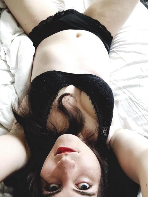 bashfull007: transgender-lovers:  Looking for this? || Hot traps live on cam at https://ift.tt/2nUeuBy  Hot  