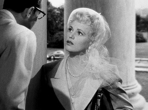 classicfilmsource: You don’t love me. You just love my brain.Judy Holliday as Billie Dawn in B
