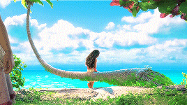 miss-swan:See the line where the sky meets the sea it calls meAnd no one knows, how far it goesMoana