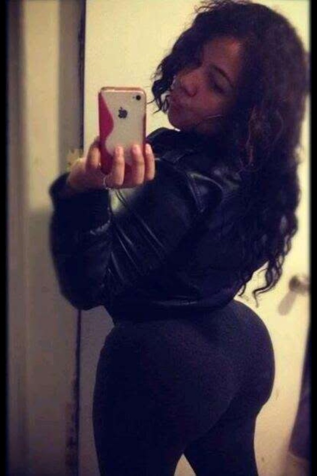upear4us:  Thick Bay Area Latina 