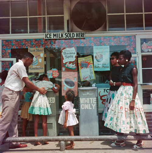  “I saw that the camera could be a weapon against poverty, against racism, against all sorts of social wrongs. I knew at that point I had to have a camera.” – Gordon Parks Segregation history, Gordon parks. 1956 