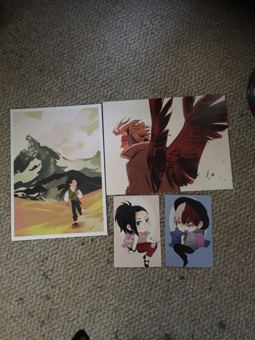 cosplay, prints for days, and uta gained some friends to hang off my phone