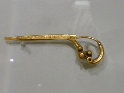 earlhamclassics:interretialia:romegreeceart:Baths of Diocletian - The Praeneste fibula; the oldest d