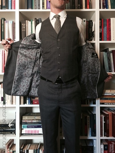 doctorshelf:Suits and books