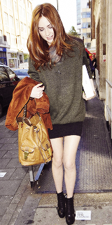 maliatale:  give me your closet: Karen Gillan 