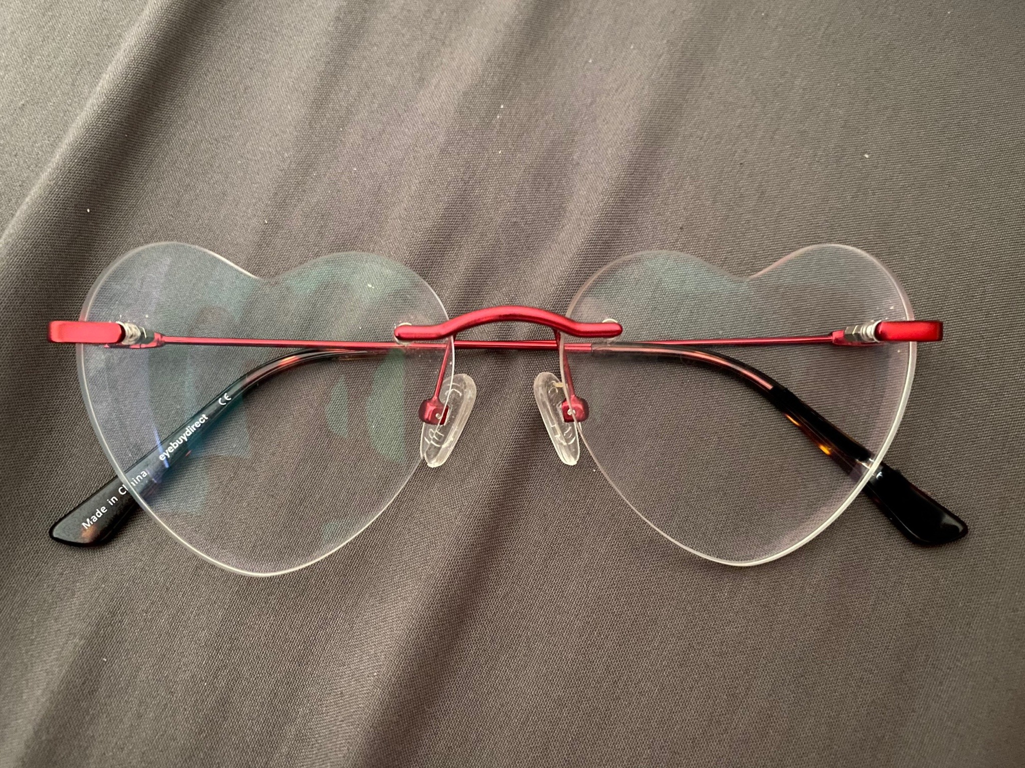 my-vintage-valentine:Society really advanced when we made heart shaped prescription glasses