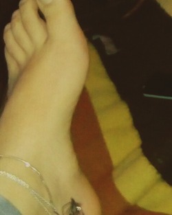 karina feet