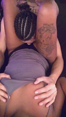 few-shun-ha:  daddysbabyg4:  Affection in the form of me braiding his hair &amp; him teasing my pussy in return 🤗  Message me to purcha$e the video of him teasing my pussy through my panties✨  I think I need my hair braided soon 😏😈