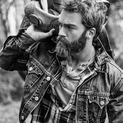 beardsinblackandwhite:  @smiepeters #beard #beardgang #beards #beardeddragon #bearded #beardlife #beardporn #beardie #beardlover #beardedmen #model #blackandwhite #beardsinblackandwhite #style  Please all follow @thebeardmag, an online beard magazine