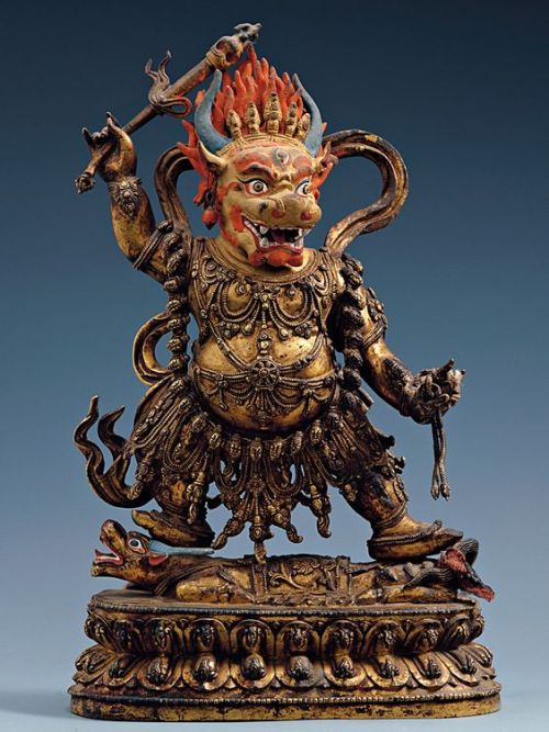 iseo58:Yama (यम) or Yamarāja (यमराज) is the god of death in Hindu mythology.