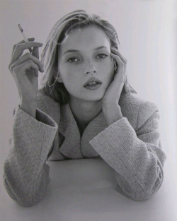 xxhorace:Kate Moss