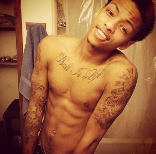 duhwayne:  Hi Tumblr people. Miss yall ^_^ 