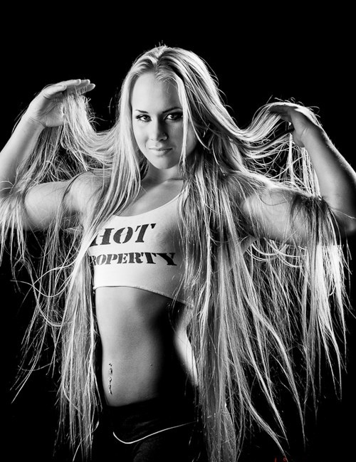 scitechfitness:  femalemuscletalk:  800.222.3539 (FLEX)http://bit.ly/10U4NH#female bodybuilding#bodybuilding#fitness#female wrestlers#bikini#women’s physiques  Yes.