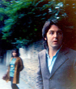 soundsof71:Paul McCartney, outside his Cavendish