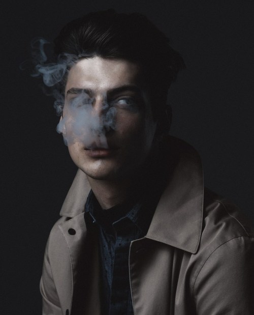 gansini:  Matthew Bell for ICON 1509, Photo:VanMossevelde N, Style:Andrea Tenerani.   