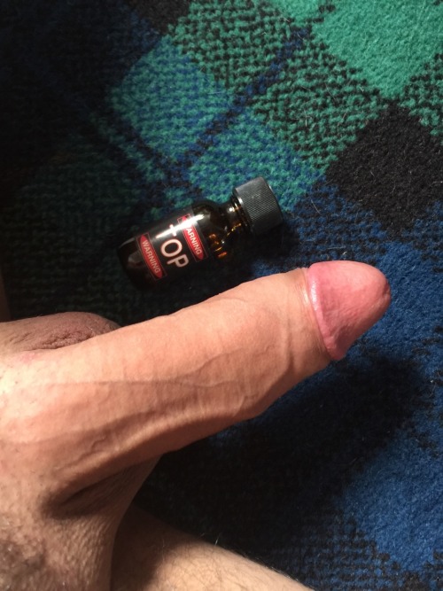 popperworld: keumruteur: Your Penis need always poppers See me taking poppers on cam tonight
