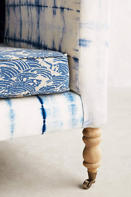 keroiam:  Anthropologie Hand-Dyed Shibori Sofa