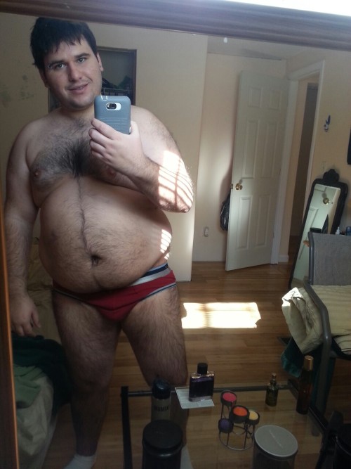 gaygeekoutofthisworld:  Good morning! Here is a lil something for all my wonderful followers! You guys give me the confidence to feel sexy and to take pics like this, and I enjoy doing it…Thank you! ♥ Happy Saturday! 
