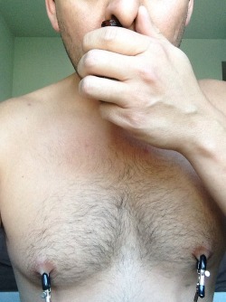 titmstr: ehguyz:  Popper nip work turns me on  me too - 100% ! 