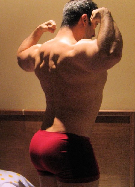 bigdudesarehot:Reblogging again because reasons