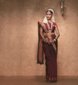 orient-express-to-moon:  Tamil bride