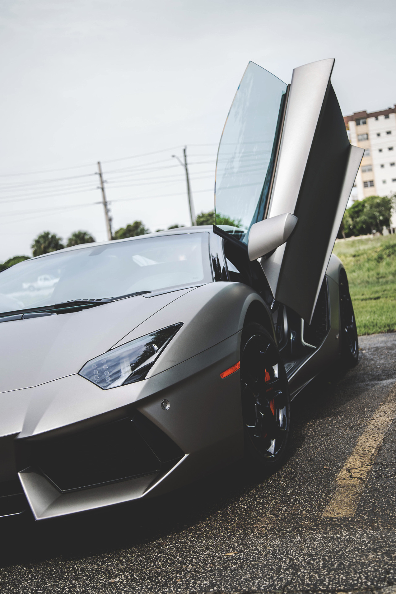 EXPENSIVNESS