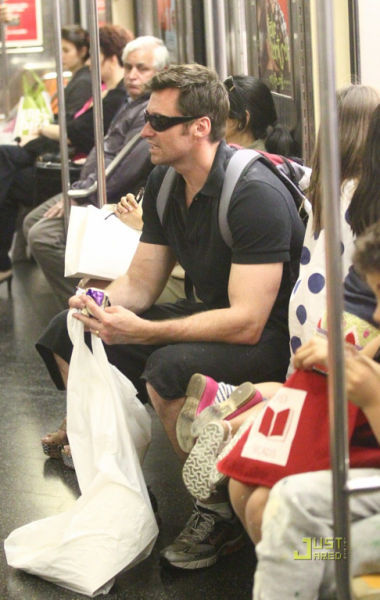 timelorddetectivewizard221b:  Why we all need to ride the subway more often :3