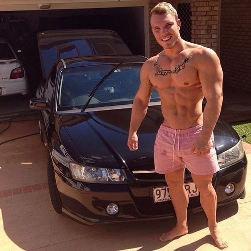 geektofreek:  “Pretty sweet ride isn’t it?” Geek to Freek