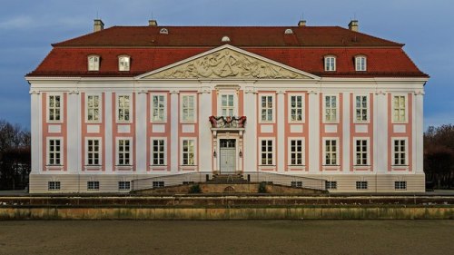  Friedrichsfelde Castle, Germany.