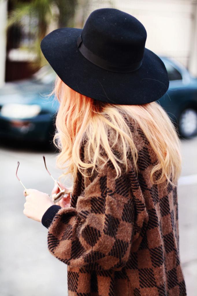 what-id-wear:  What I’d Wear : The Outfit Database (original : Le Happy )
