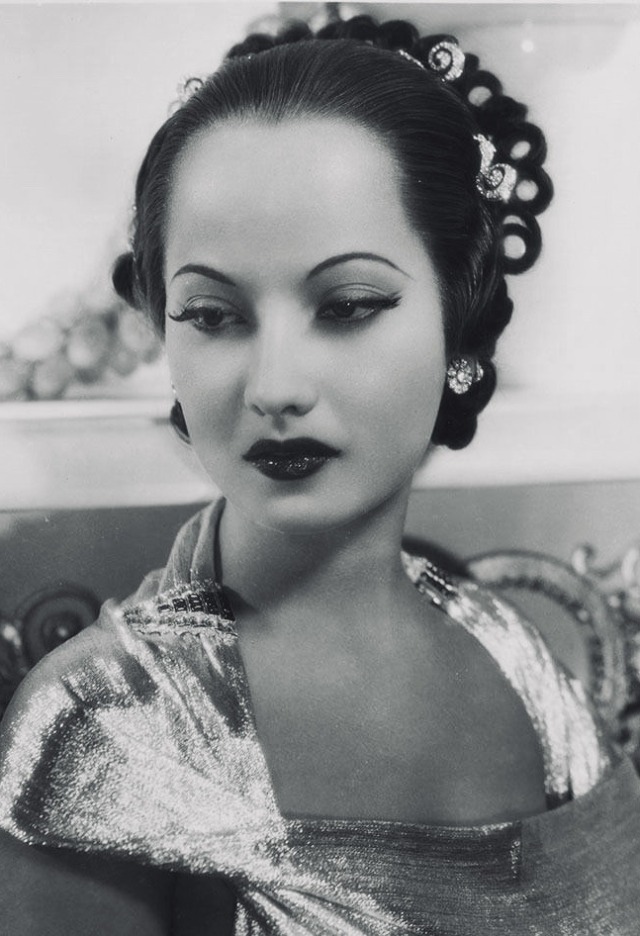 aloneandforsakenbyfateandbyman:Merle Oberon (1911 - 1979) was born in India and was