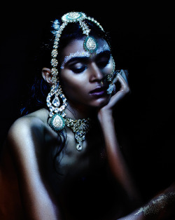 aashiqaanah:    The Jewels Pretty Stoned Bazaar Bride May 2015 