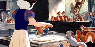  #snow white#disney#gif#snowwhite #snow white and the seven dwarfs  #snow white and the 7 dwarfs #princess#disney princess#dress#cook#bake#baking#pie#apple pie#cooking#sweet#squirrel#bird#deer#roll#collage