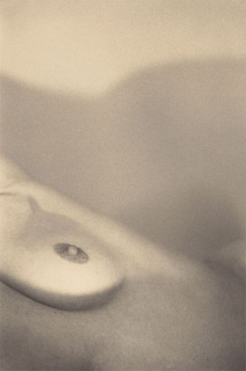 gacougnol:  Tomio SeikeUntitled #4 Nude 1996