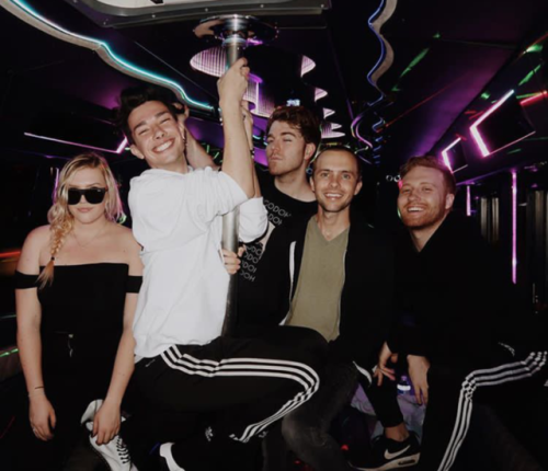 superluv-shane: Party bois ✨