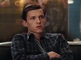 mamalaz:Steve and Tony pretend to be Peter’s parents for the school principal Based on this brillian