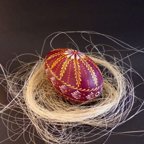 lamus-dworski:Various pisanki (Polish decorated Easter eggs) with modern and traditional patterns, f