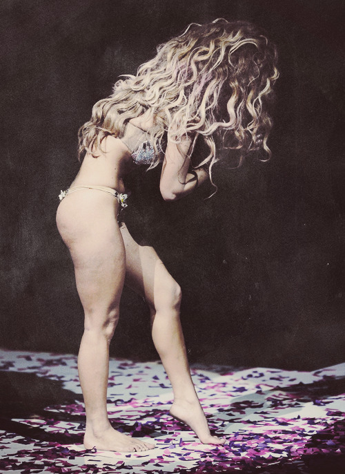 younghawtebony-blog:  I am Venus 